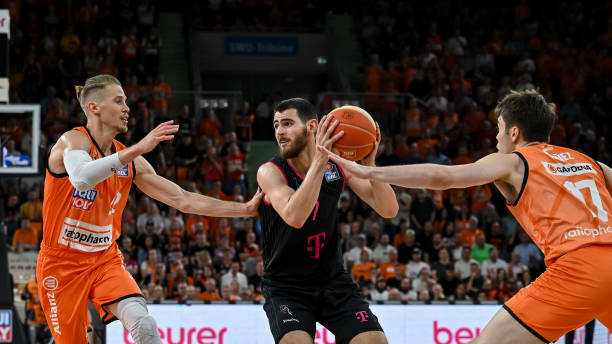 击败哥伦比亚！吉马良斯：巴西的风格是高压逼抢，争取控球权.