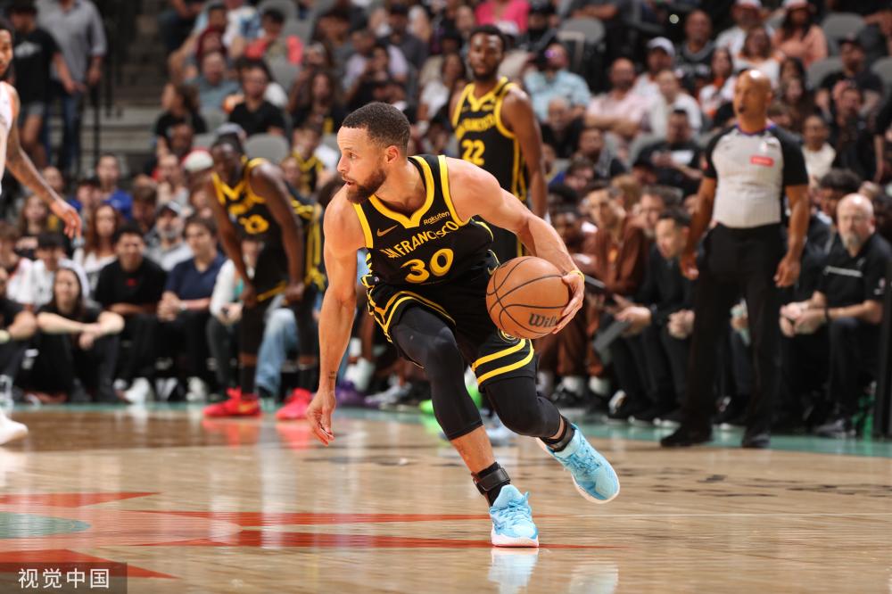 她用实际行 她用实际行