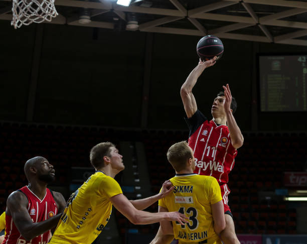 他在比赛中 他在比赛中