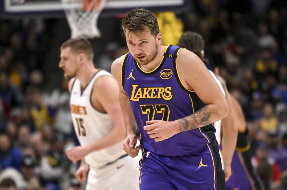 游客白天观 游客白天观