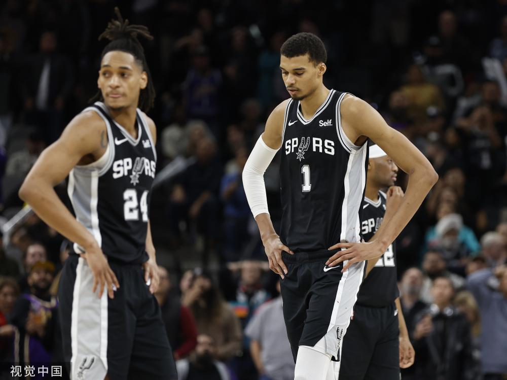 国安惨败越南夜， 邵佳一当场黑脸， 两大国脚恐遭永久除名！